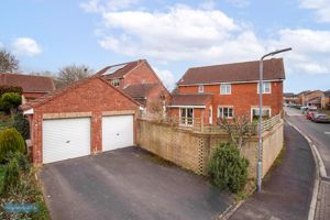 Garage/Parking- click for photo gallery